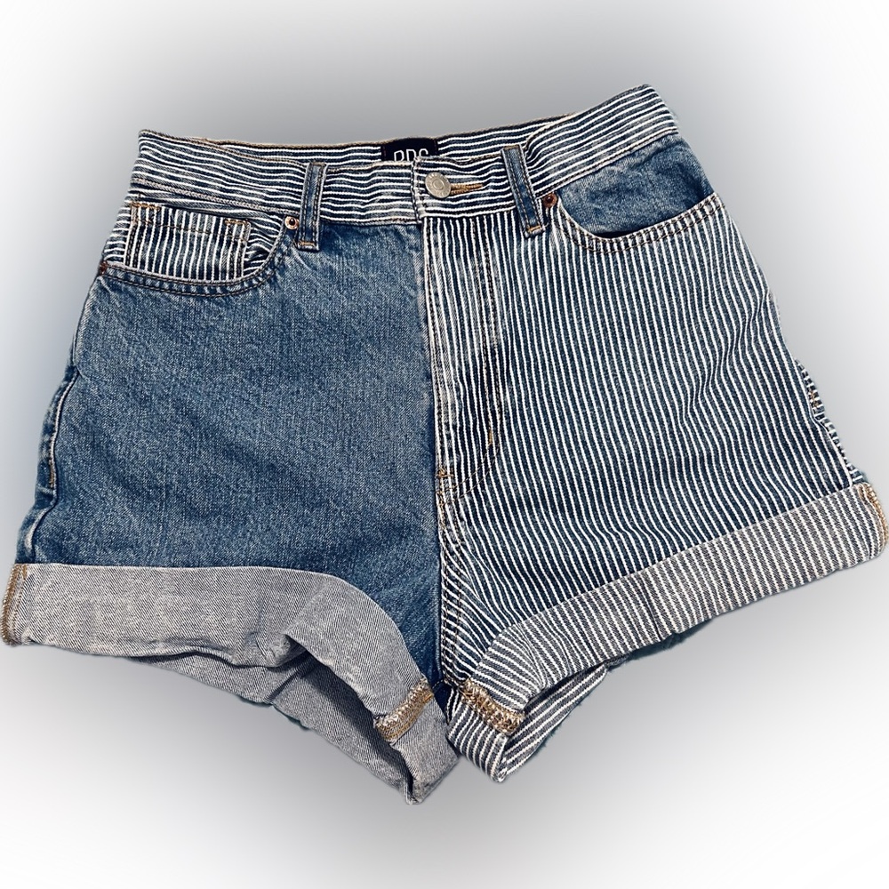 BDG Urban Outfitters Denim Striped High Waist Cuffed Shorts Size 24